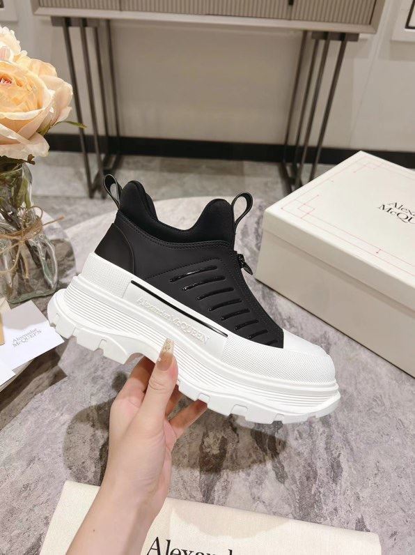 Alexander Mcqueen Low Shoes